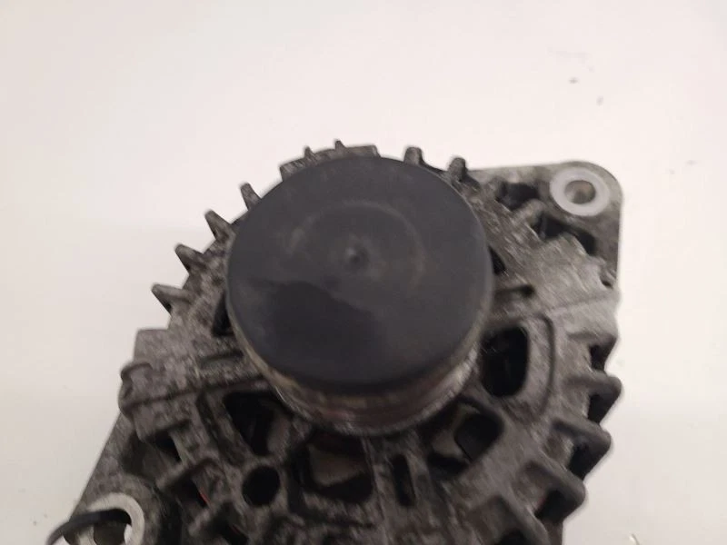 Alternador Hyundai Santa Fe 2013-2016 OEM Foto 3 de 4