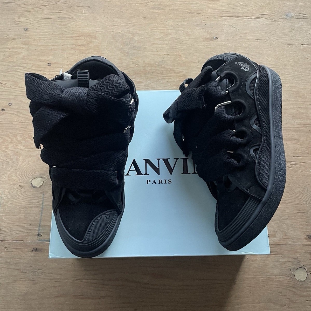 Lanvin Curb Black Bow Accent Lace Up Comfort Men's Casual Sneakers