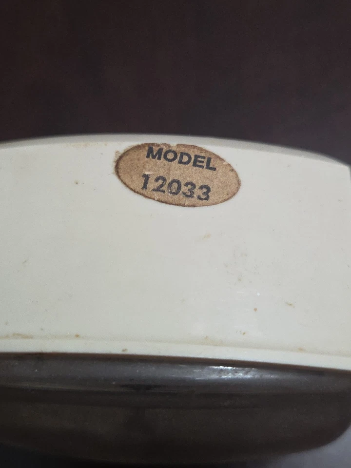 Westclox NAP Wind Up Alarm Clock Vintage, Tested and Working Small 3x3 White USA - Image 3 of 4