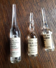 VINTAGE ELI LILLY BLOWN VIALS Caffein Benzoate , Adrenalin,  Qty 3 Sealed