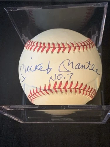 Mickey Mantle Number 7 PSA Autograph With LOA Signed Baseball !!
