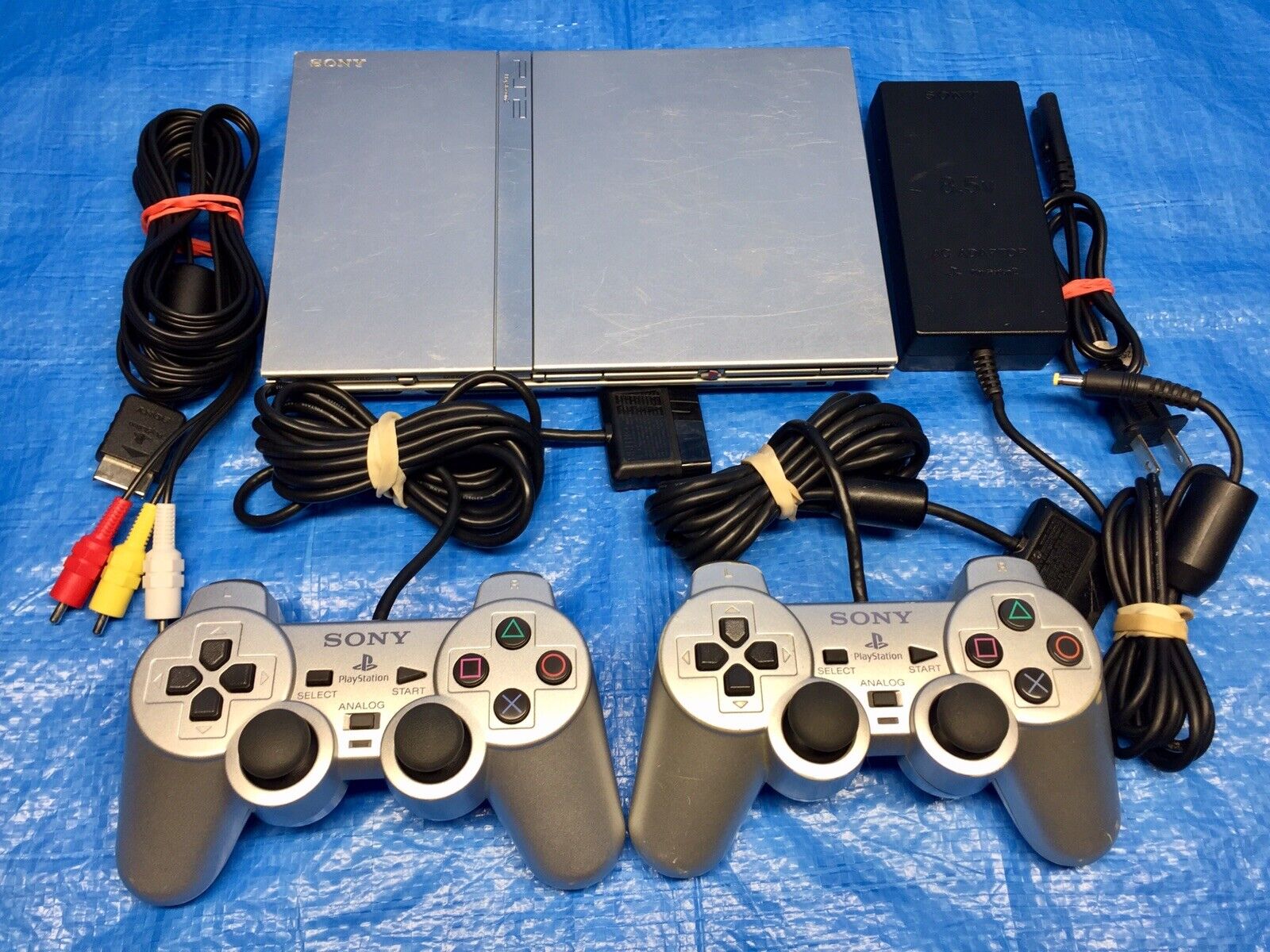 Sony PlayStation 2 Slim Silver Console + 2 PS2 Silver Controllers + 711719657675 | eBay