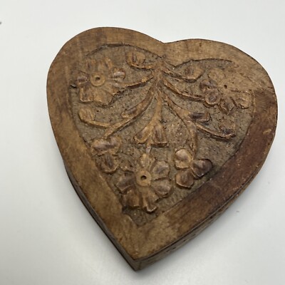 Vintage Carved Wow Wooden Heart Trinket Box Jewelry India Valentines Day Gift