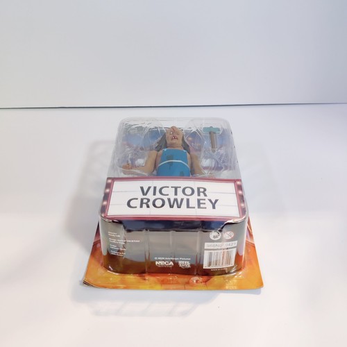 Toony Terrors Victor Crowley with Hatchet By NECA Collectible 6” Action Figure - Picture 3 of 3
