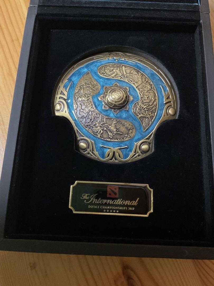 ゲームキャラクター T17 Baby Roshan and Aegis set DOTA2 ゲームキャラクター T17 Baby Roshan and Aegis set DOTA2 ゲーム