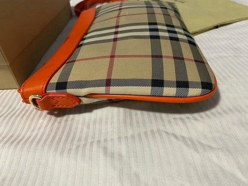 Burberry Horseferry Check Peyton Crossbody Or Clutch - Picture 3 of 9