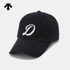 NEW DESCENTE Ballcap with embroidered initial...