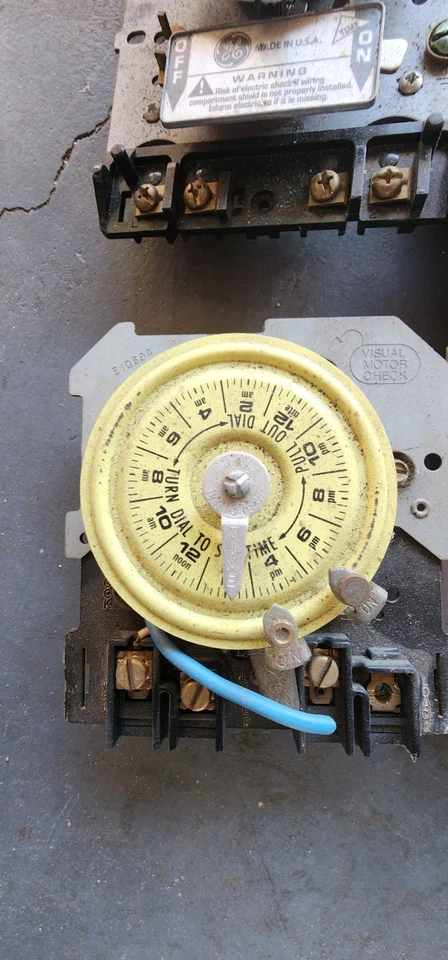 Lote De 7 Mecanismos Intermatic & GE Cajas Temporizador Piezas No Probadas SOLO Foto 2 de 4