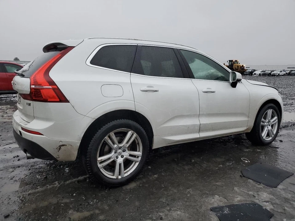 PASSENGER SIDE APRON WITH RAIL CUT 314245614 2018-2021 VOLVO XC60 Foto 4 de 4