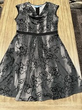 Simply Vera Vera Wang Dress Women’s M Black Floral Scoop Neck Drape Style