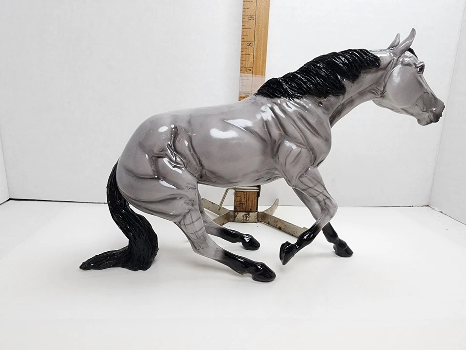 Black Horse Ranch Collection - Reining Grulla - Resin/Porcelain - Image 3 of 4