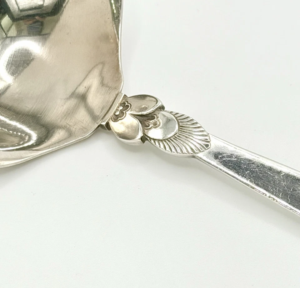 Cucharón de plata esterlina Georg Jensen Cactus - 7 3/8" - sin monograma 65,7 g Foto 4 de 4