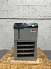 Thermo Scientific Neslab ThermoFlex 2500 Recirculating Chiller