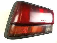 Feu arrière Nissan SUNNY