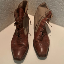 Vintage Salvatore Ferragamo Women's 10 Two Tone Wingtip Booties Brown Lace Up