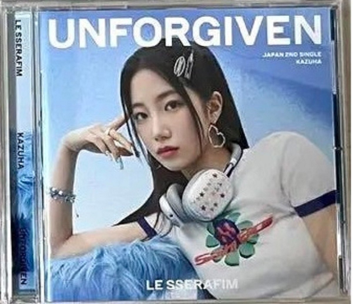 LE SSERAFIM JAPAN UNFORGIVEN SOLO ver. CD PHOTO CRAD