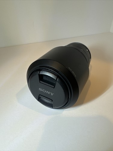 Sony SEL 55-210mm f/4.5-6.3 Aspherical IS OSS Lens - Picture 1 of 9