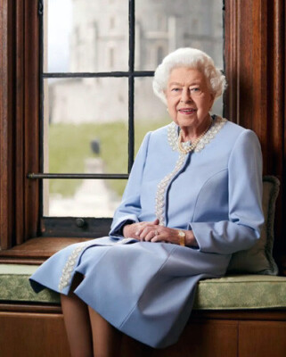 Queen Elizabeth II Photo 7