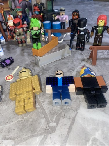 Roblox Figure Bundle Lot with Accessories - Picture 6 of 11