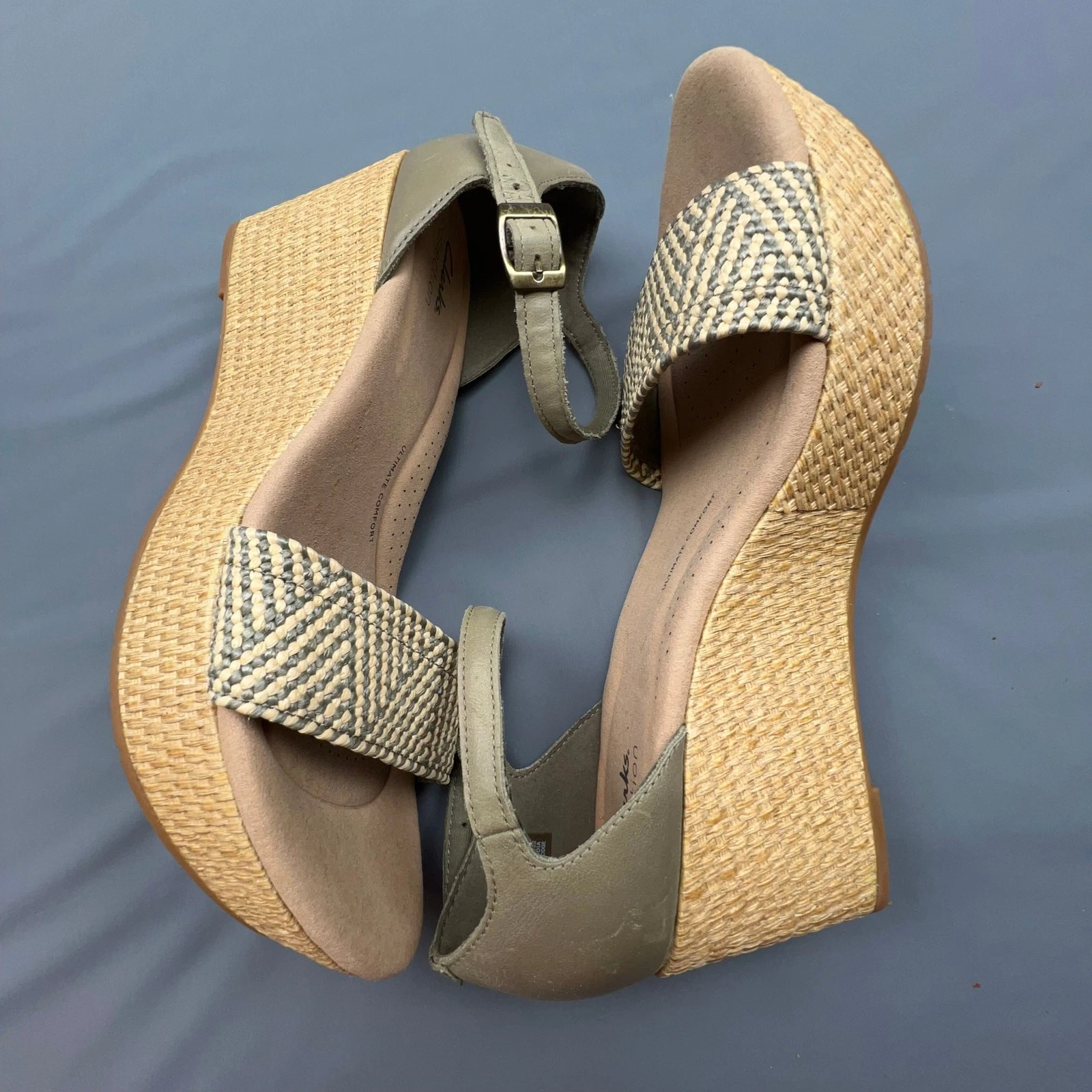 Sandali Clarks zeppa US 10M naturali con cinturino espadrillas plateau nuovi con etichette