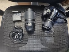 Nikon D D3000 10.2MP 18-55mm f/3.5-5.6G AF-S DX VR Nikkor Digital SLR Camera