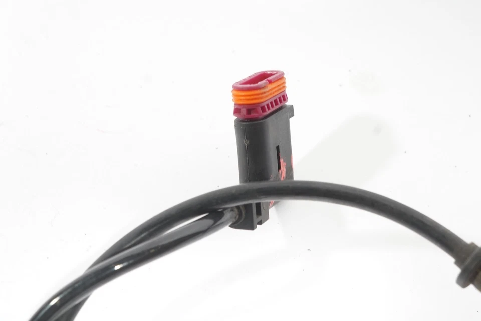 2010-2013 MERCEDES BENZ E350 W212 REAR RIGHT PASSENGER SIDE ABS SPEED SENSOR OEM - Image 2 of 4