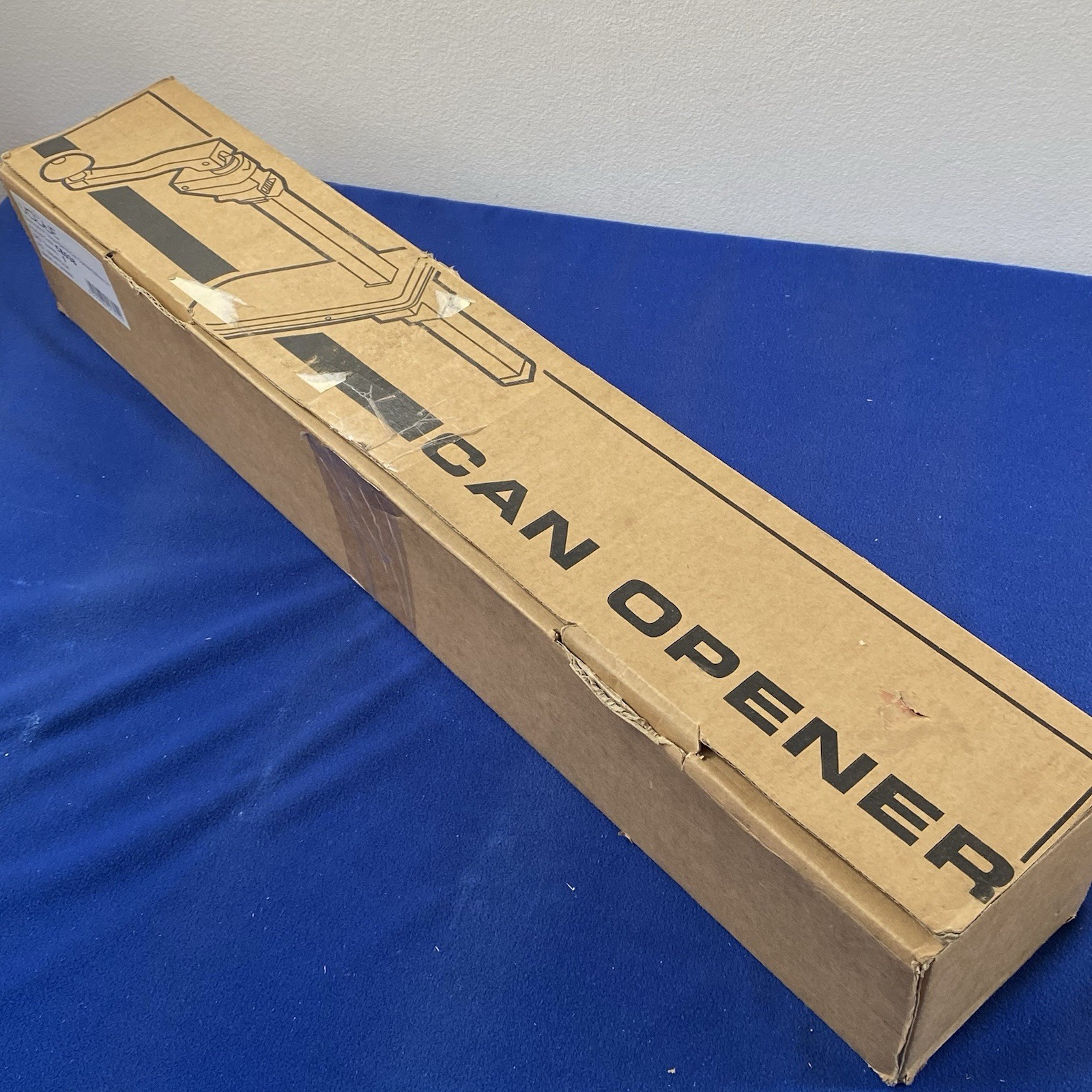 Vogue CE038 Heavy Duty Can Opener – Commercial Bench Mount Tin Opener