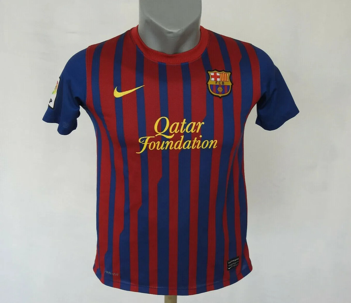 FC Barcelona 2011 - 2012 Home Jersey Nike Shirt #4 Size Children L