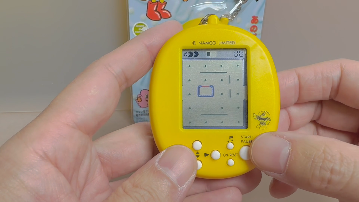 Pacman PAC-JUNIOR Handheld LCD Mini Game BANDAI NAMCO 1997 New In