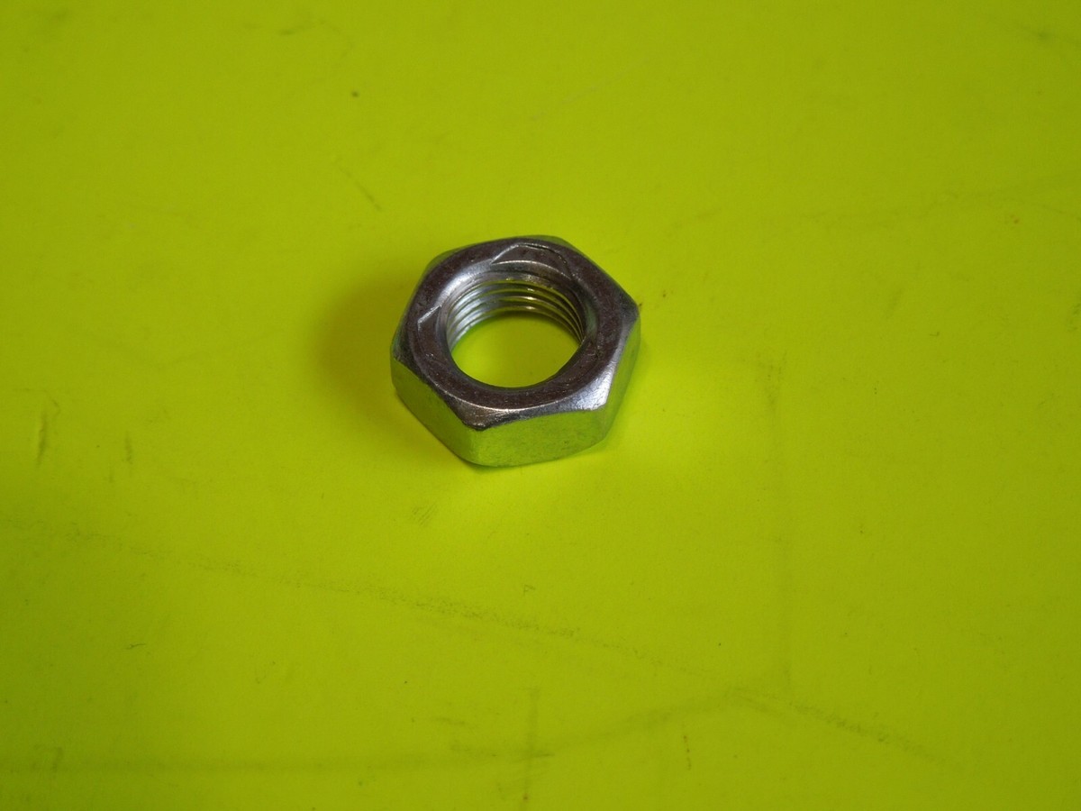 1 NOS OEM Harley Davidson 3/8