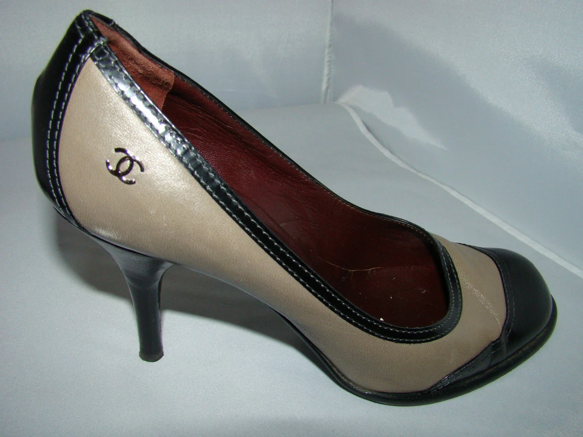 CHANEL Pre-Owned 1990s two-tone Pumps - Farfetch