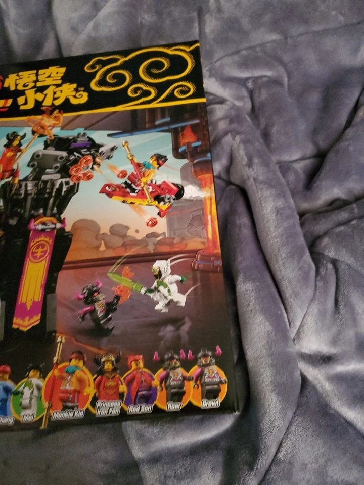 LEGO MONKIE KID: The Flaming Foundry (80016) - Image 2 of 4