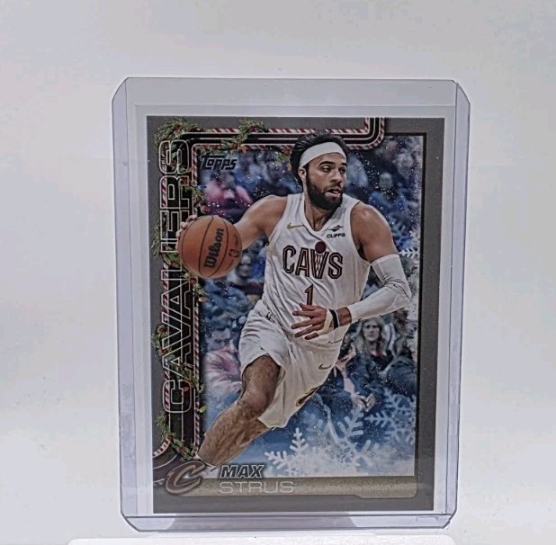 2025-26 Topps Holiday - Max Strus #H67 Holiday Silver Glitter