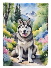 Caroline's Treasures Alaskan Malamute Spring Garden House Flag DAC6546CHF