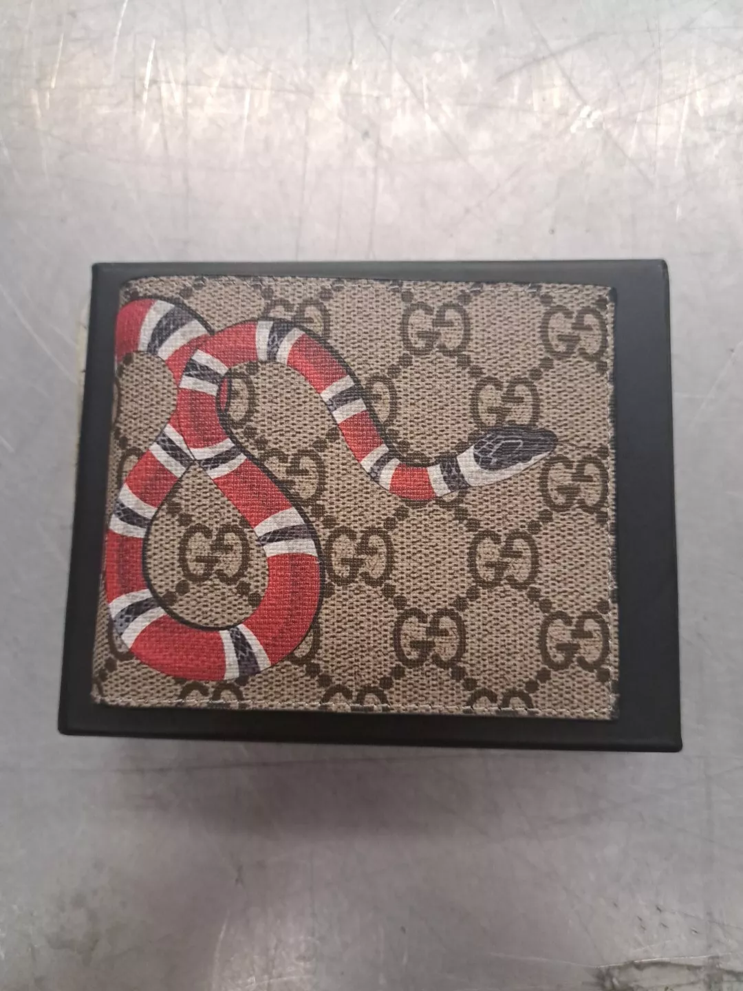 Portefeuille compact Gucci GG Supreme sac à main sans pièces 451268