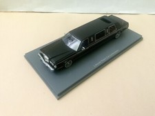 1/43 1985 Lincoln Town Car Limousine NEO 45335 Very rare.