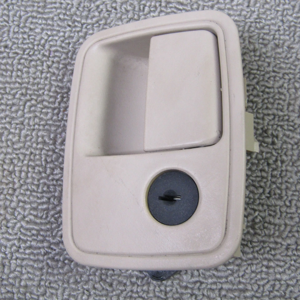 Chevrolet Monte Carlo SS 2000-2007 pestillo de guantera con llave OEM bronceado Foto 2 de 4