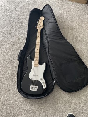squire bronco bass 黒　musicmaster 仕様 Beacock Music - Squier Bronco 30
