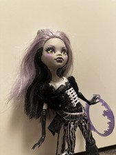 Monster High 2015 Freak Du Chic Clawdeen Wolf bambola alla moda Mattel