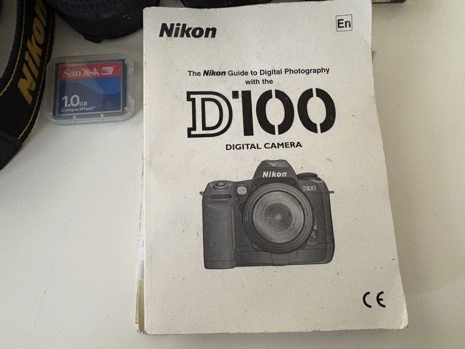 尼康 D100 相机套装相机 + 3 镜头 + 充电器 + SD 卡 + 手册 + 分类 — 第 4/4 张图片