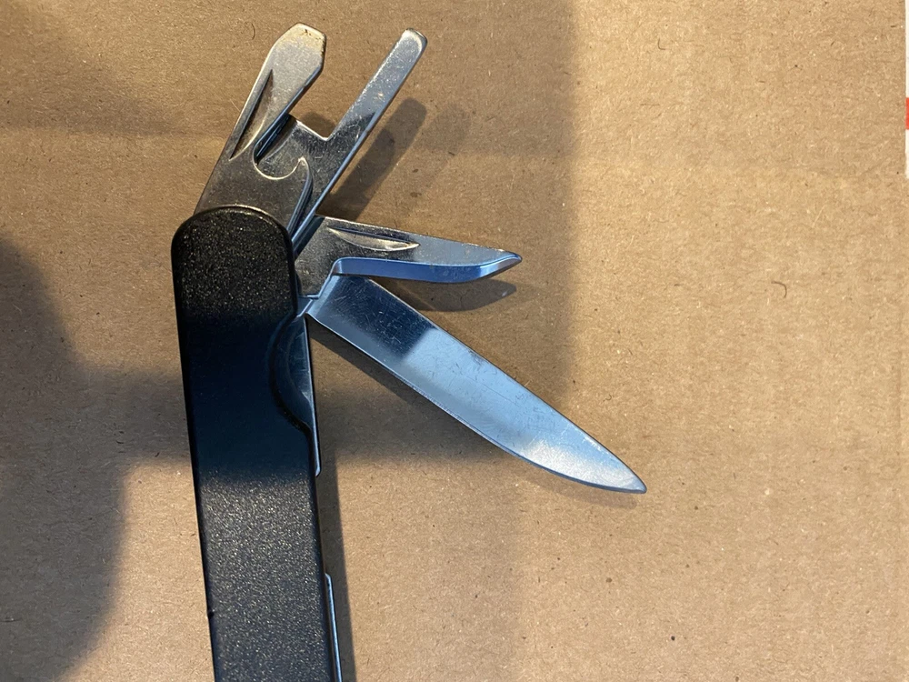Multi Tool File, Can Opener, Bottle Opener, Pliers 1 Blade