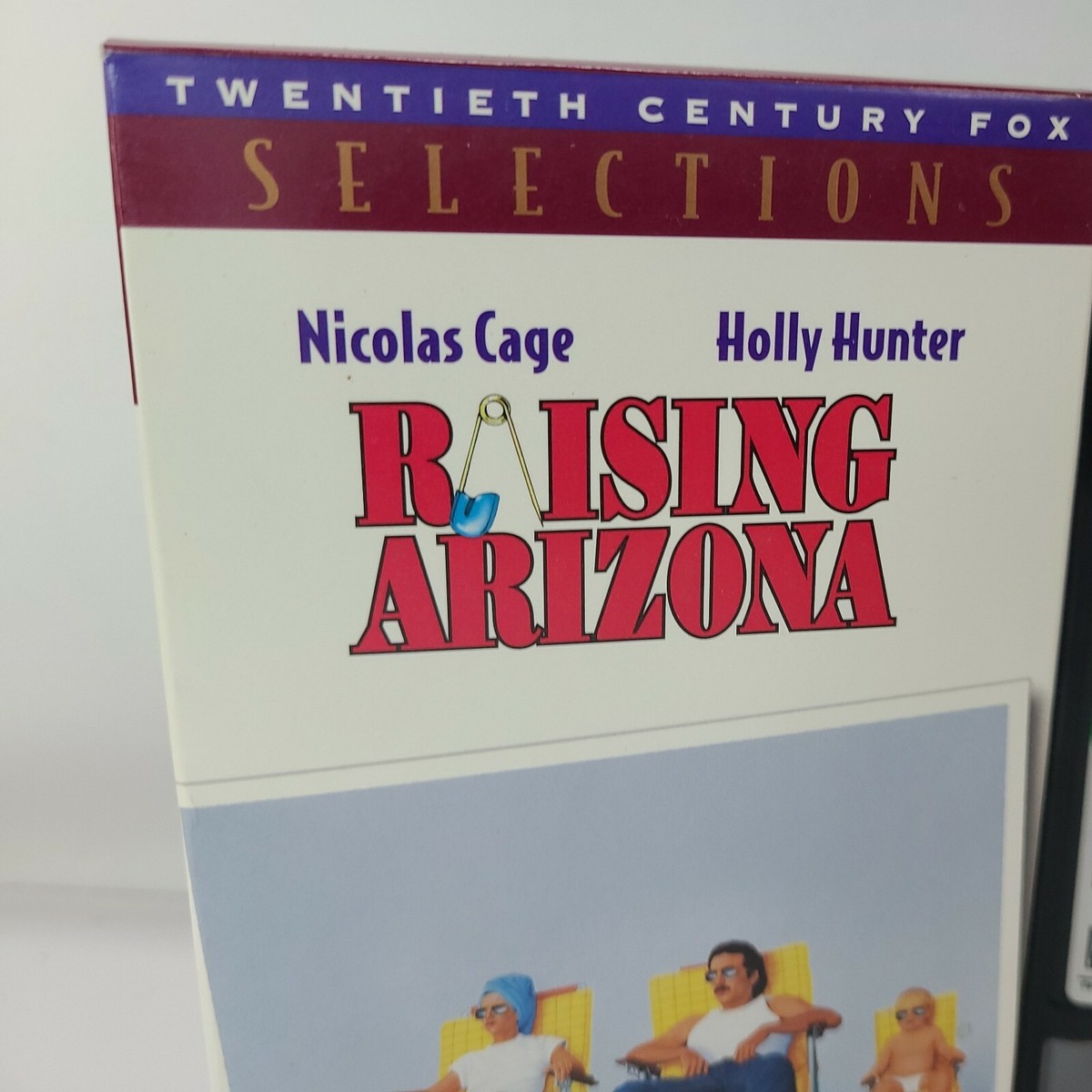 Raising Arizona VHS VTG 1995 Nicolas Cage Holly Hunter Comedy VCR