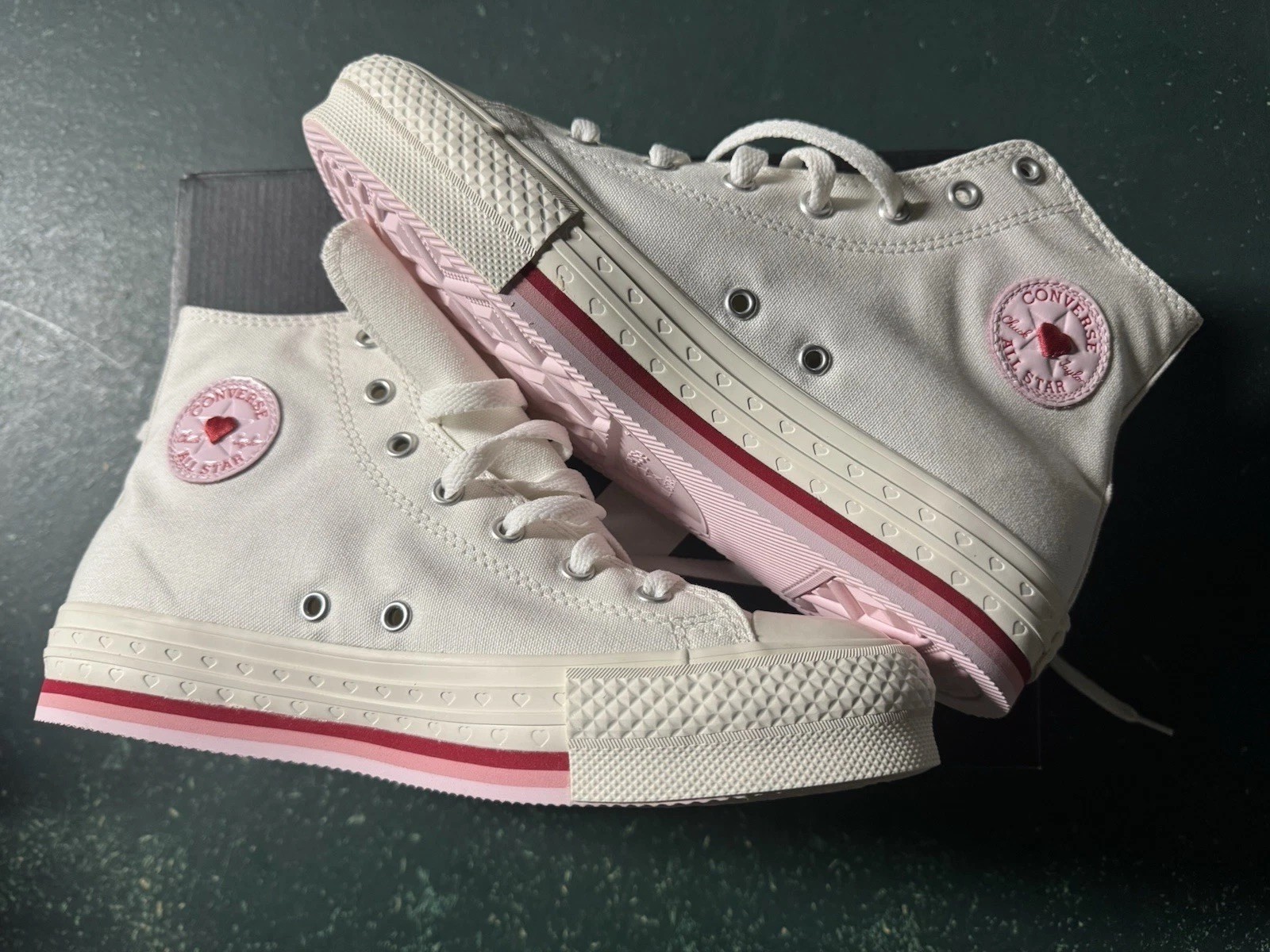 Converse Chuck Taylor Red White Pink Hearts High Top Sneakers - Big Kids 6
