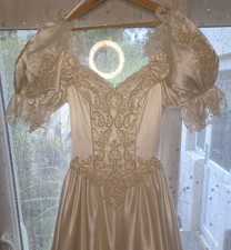 VINTAGE 80S STUNNING IVORY & WHITE VICTORIAN STYLE EMBELLISHED WEDDING DRESS 10