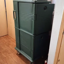 Cambro UPC1600SP192 Ultra Camcart® Insulated Food Carrier (24 pan) Granite Green