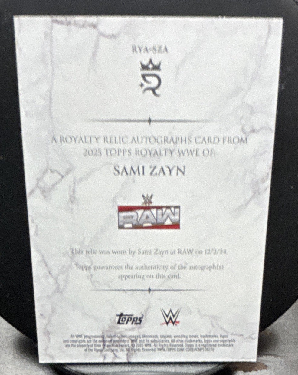 Topps 2025 Royalty 17/25 WWE Sami Zayn Relic Autograph RYA-SZA Insert view 2
