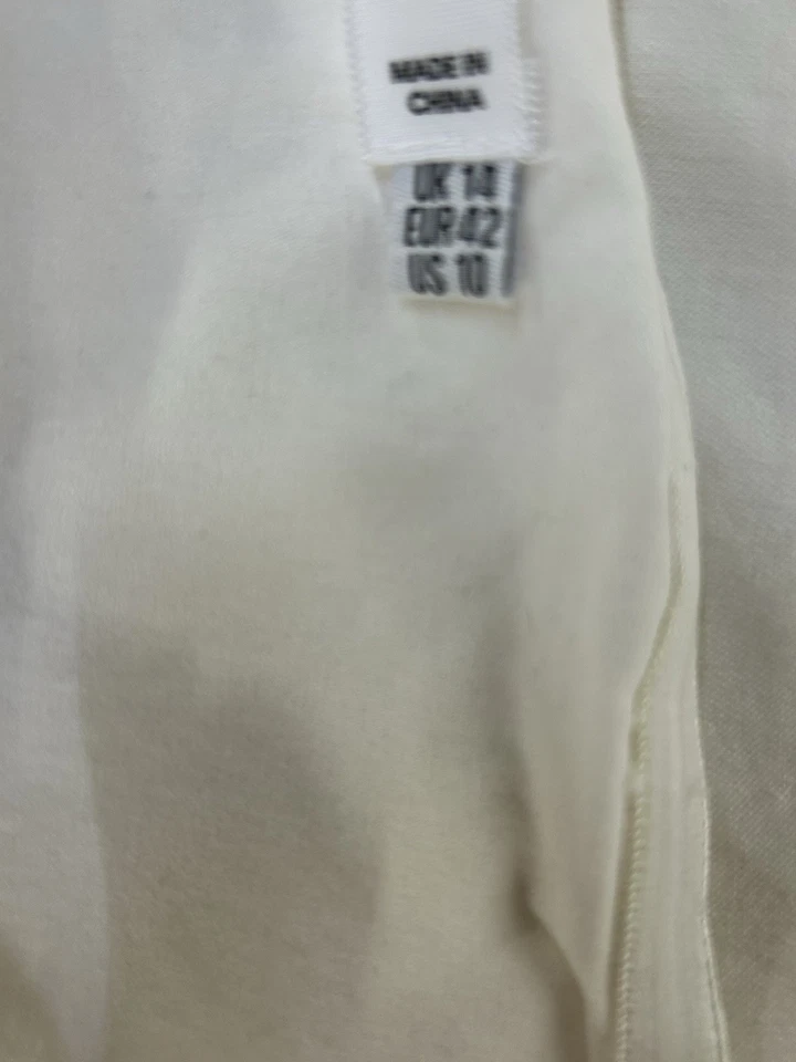 Vestido midi Bardot branco feminino MISSGUIDED fora do ombro, tamanho 10.  3S - Imagem 4 de 4