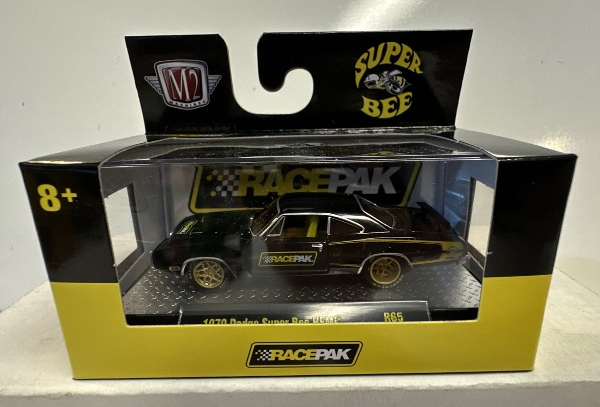 1970 Dodge super bee HEMI  ミニカー M2 1970 Dodge Super Bee HEMI – JTSpecialty
