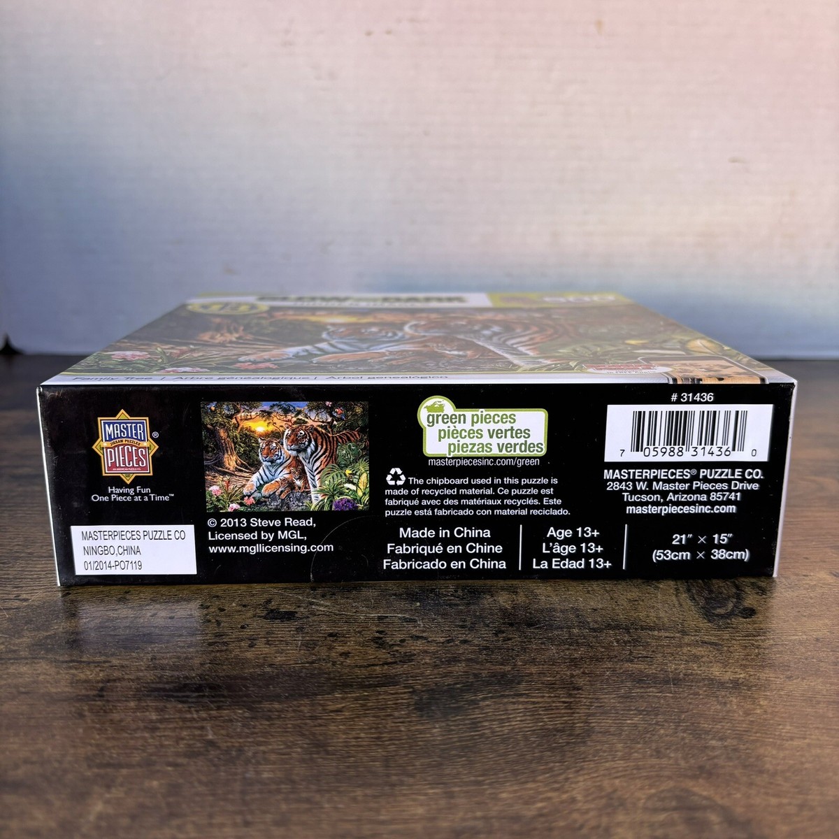 Family Tree” 500 Piece Jigsaw Puzzle Glow in the Dark Hidden