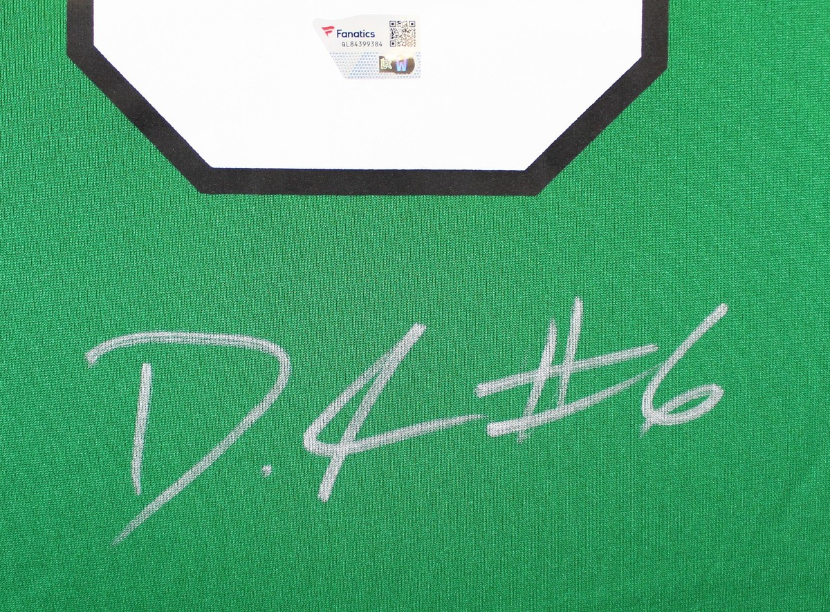 Eagles DeVonta Smith Authentic Signed Kelly Green Nike Game Jersey